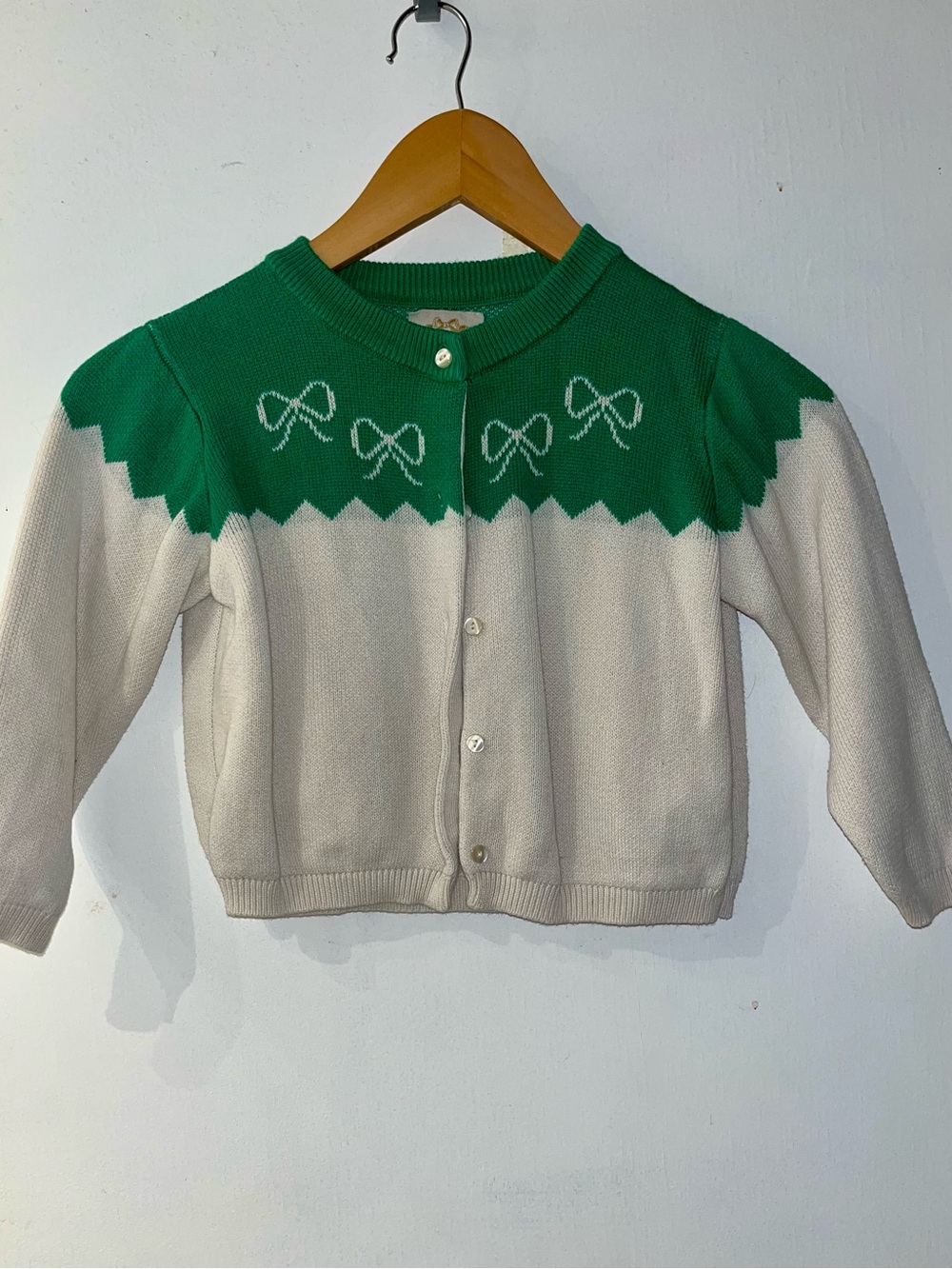 The Beaufort Bonnet Company Girls' Green & Cream Bow Knit Cardigan